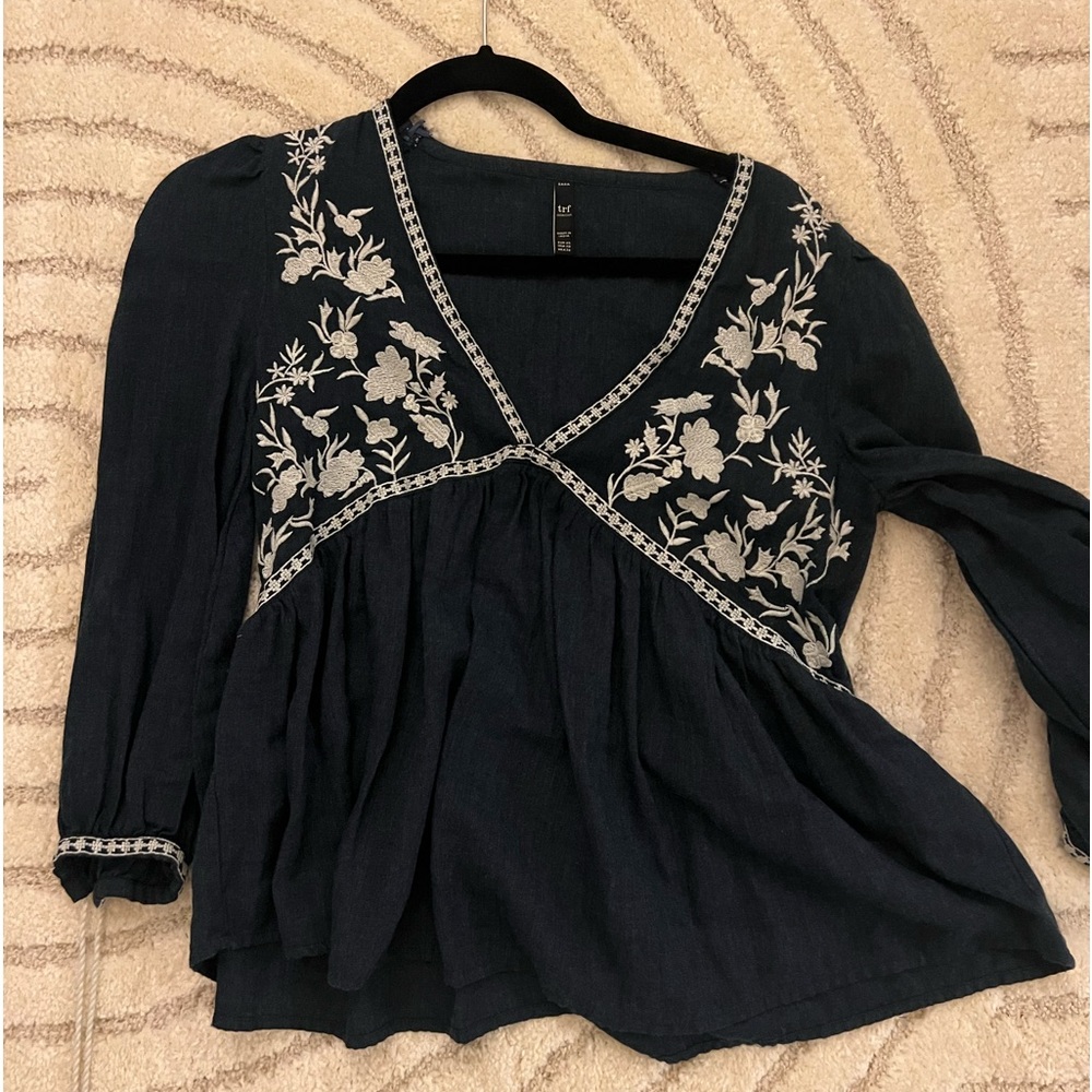 Zara TRF XS embroidered top